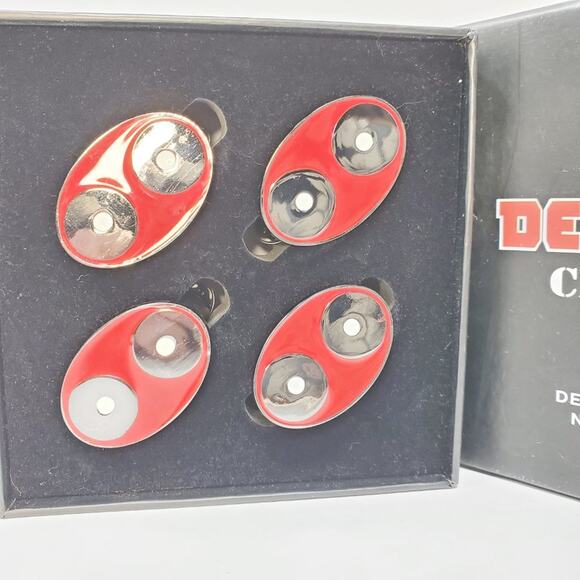 Deadpool Club Merc Napkin Holder Set of 4 Red/Silver - Picture 3 of 7